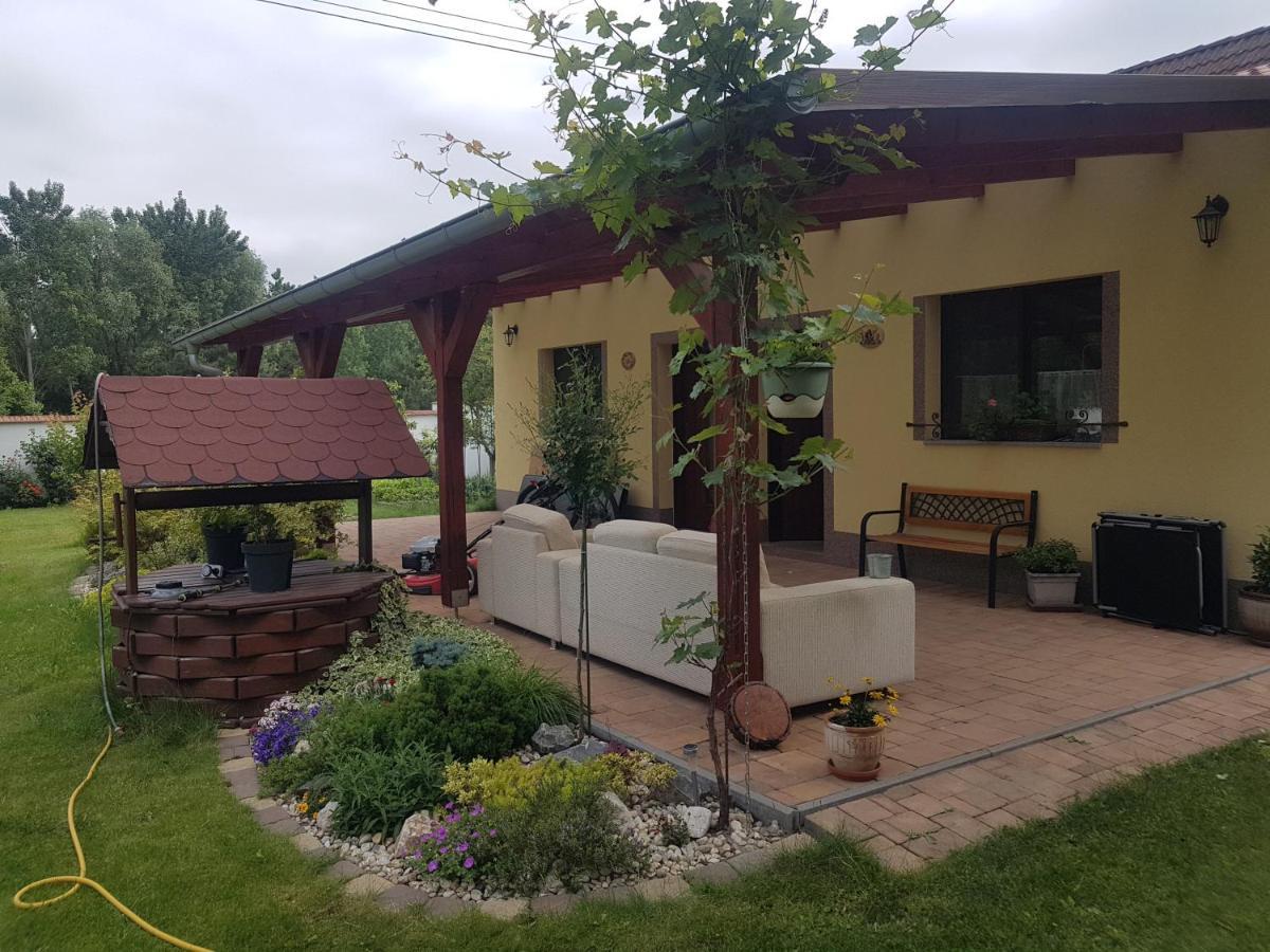 Ubytovani U Spacku Palava Novosedly  Exterior photo